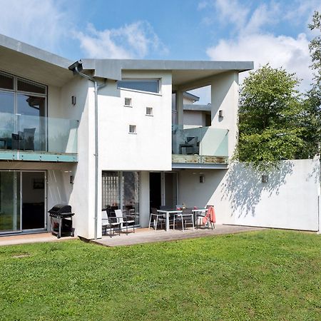 Reid Villa Cirencester Bagian luar foto